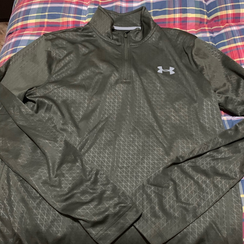 Under Amour Army Green 3/4 Zip top